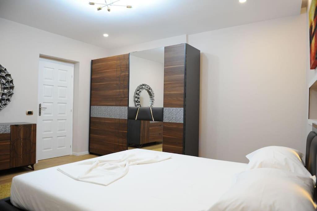 Ferienwohnung Grandpa House App.1 Tirana Exterior foto